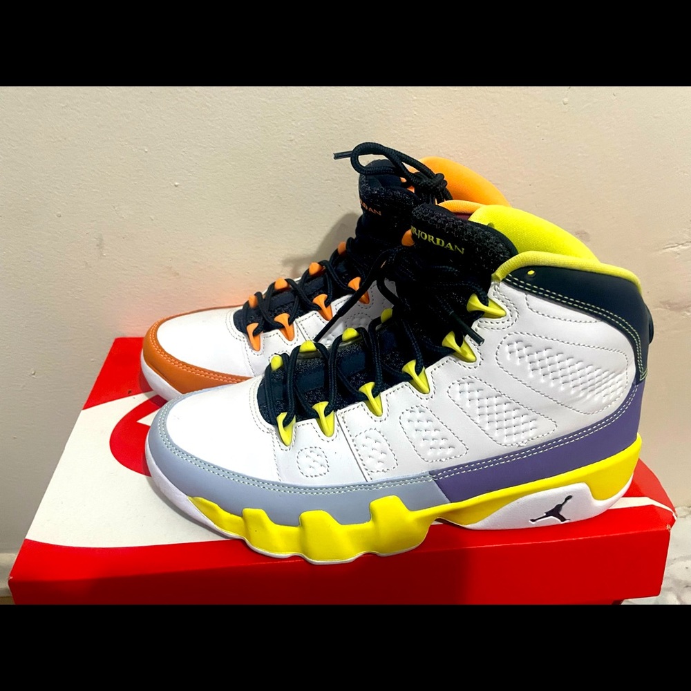 Wore once very very good condition!!!